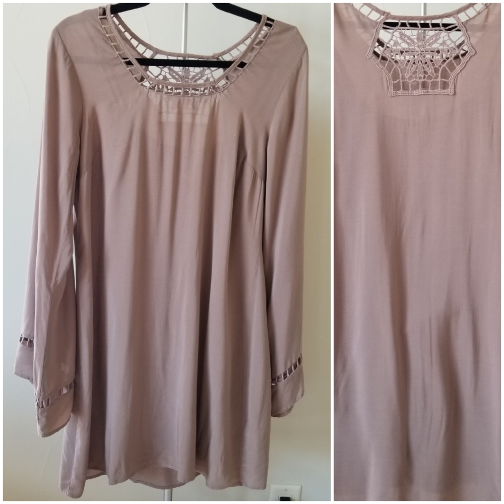 Ella Moss Bell Sleeve Mini Dress Small